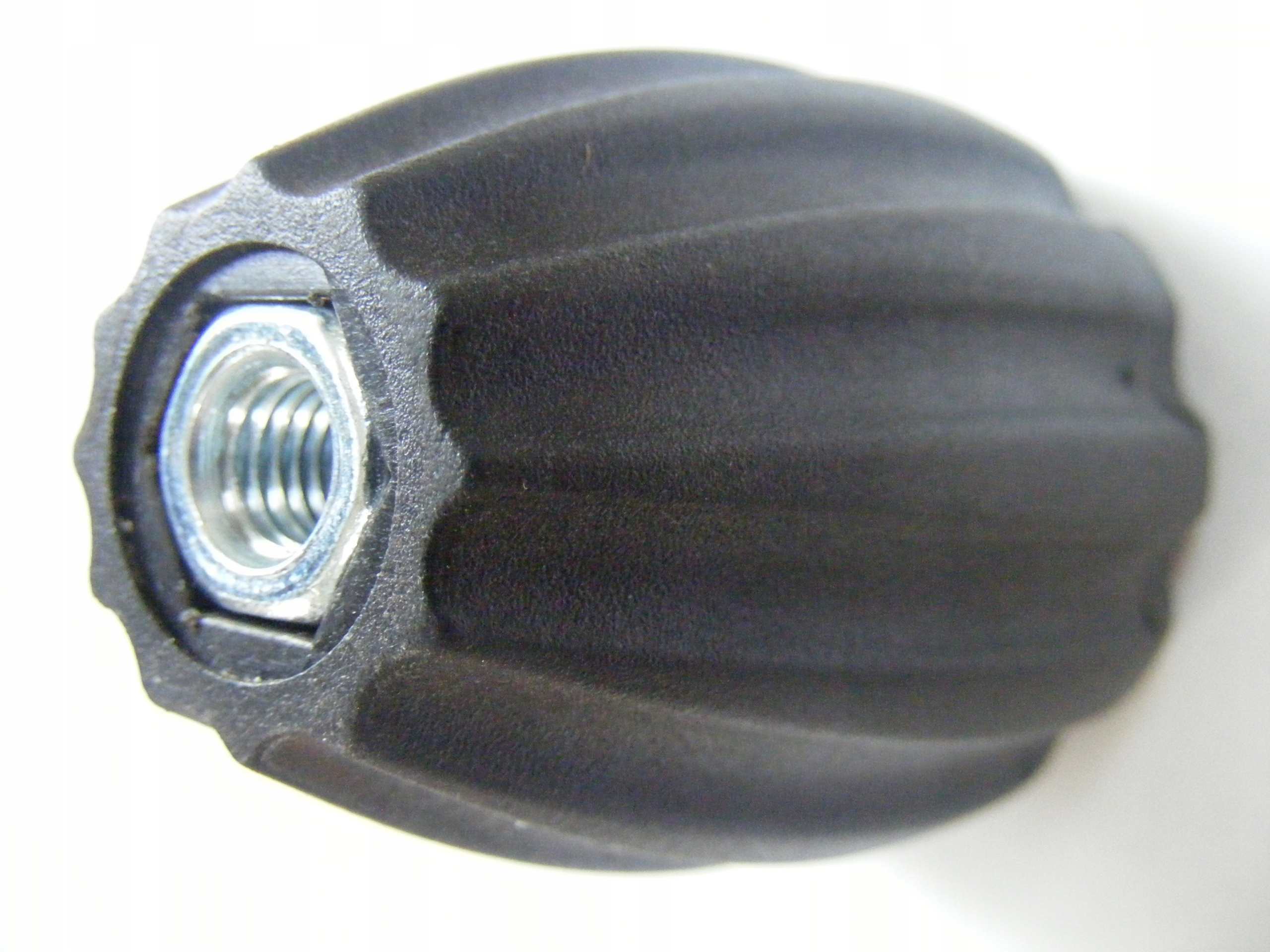 12 ks Veľký KNOFLÍK, KNOB zásuvka s objímkou M8