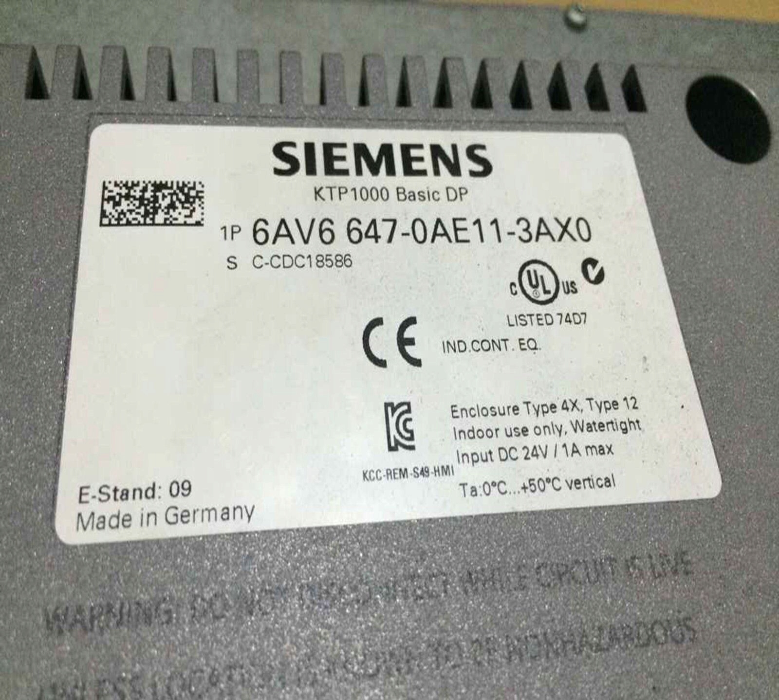 1 KS NOVÝ Siemens 6AV6647-0AE11-3AX0
