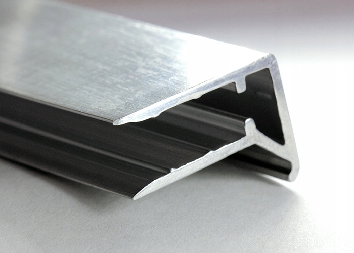 50 x Uzatvárací profil F10 ALU polykarbonát 10mm 6m