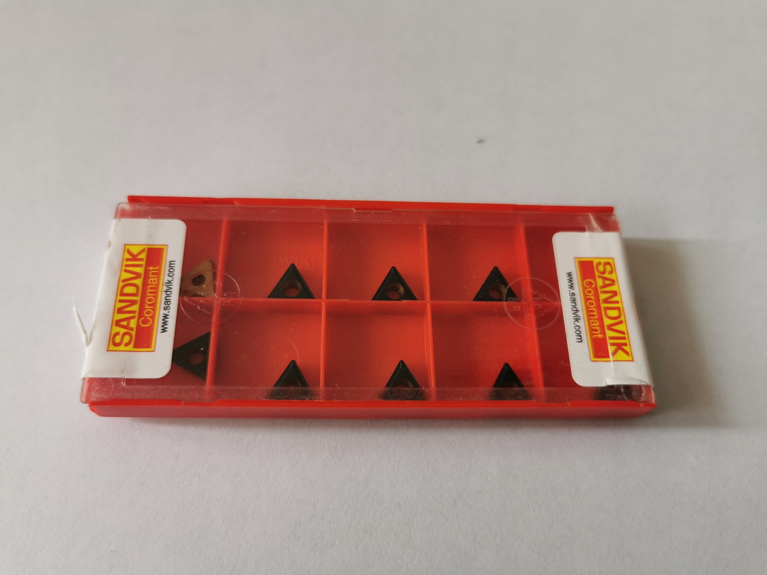 A013 TCMT 090204 UF 4225 SANDVIK # FAKTÚRA