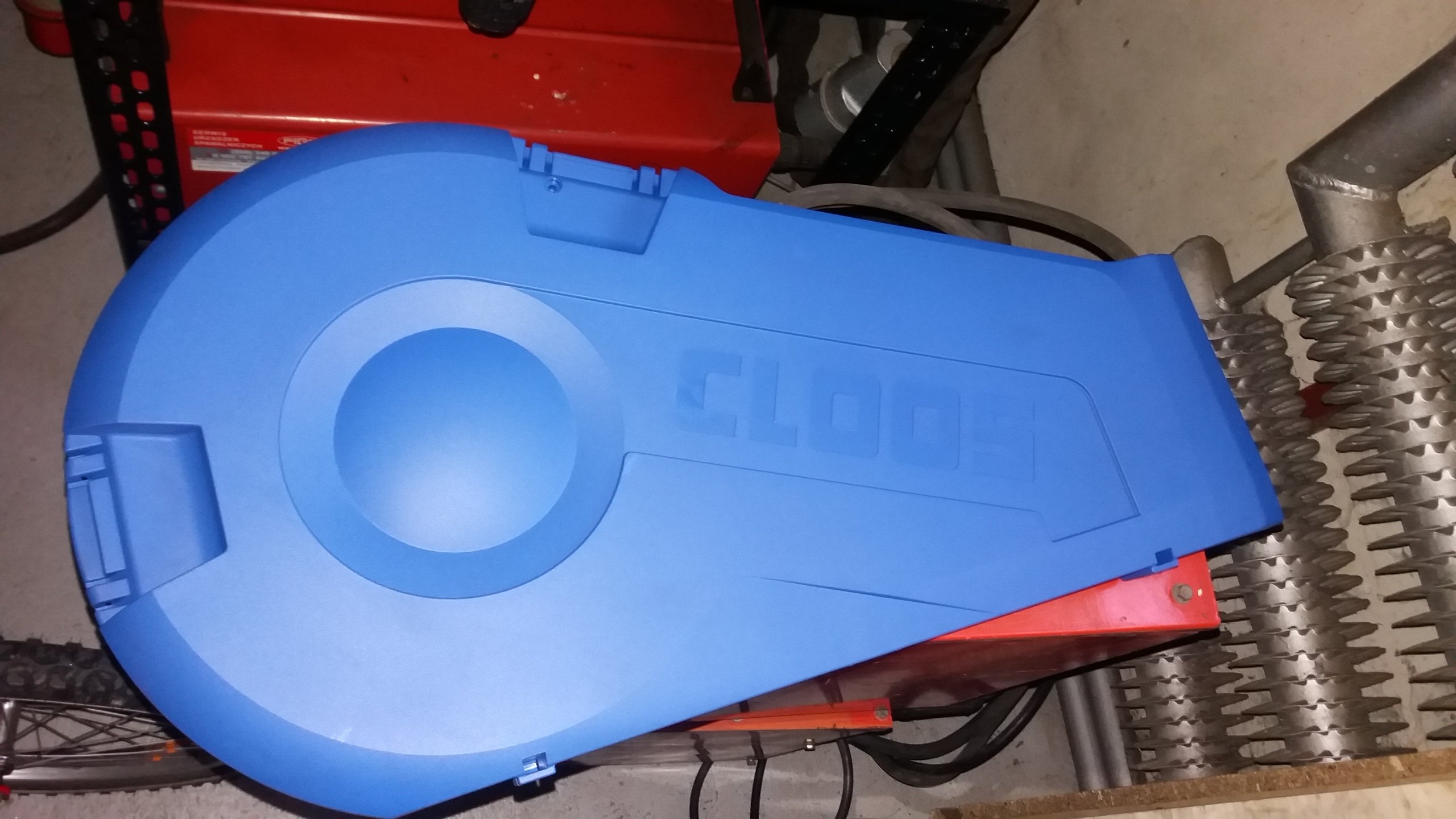 CLOOS QINEO STEP ECO-podávačová doska krytu