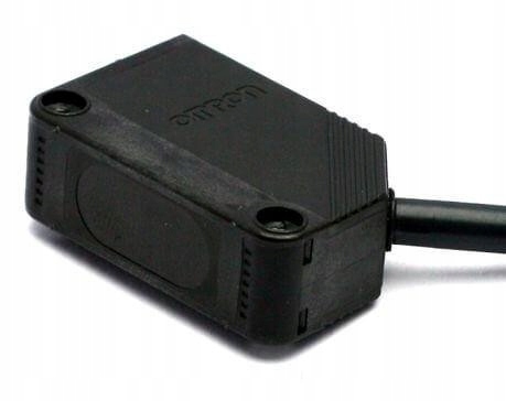 Fotoelektrický snímač PNP E3Z-D82