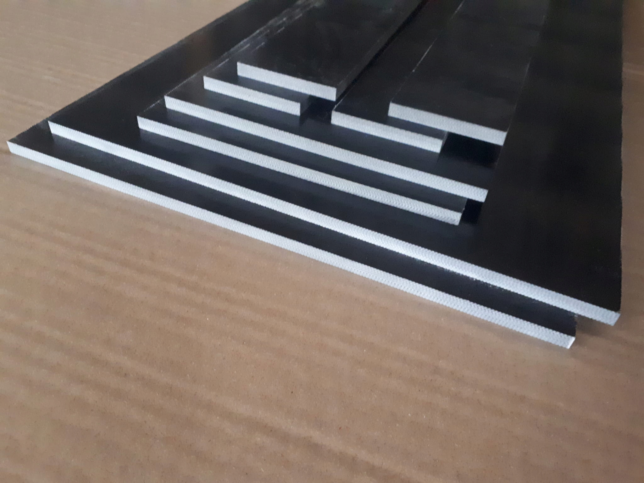 G10 - čierna - 6x150x250mm