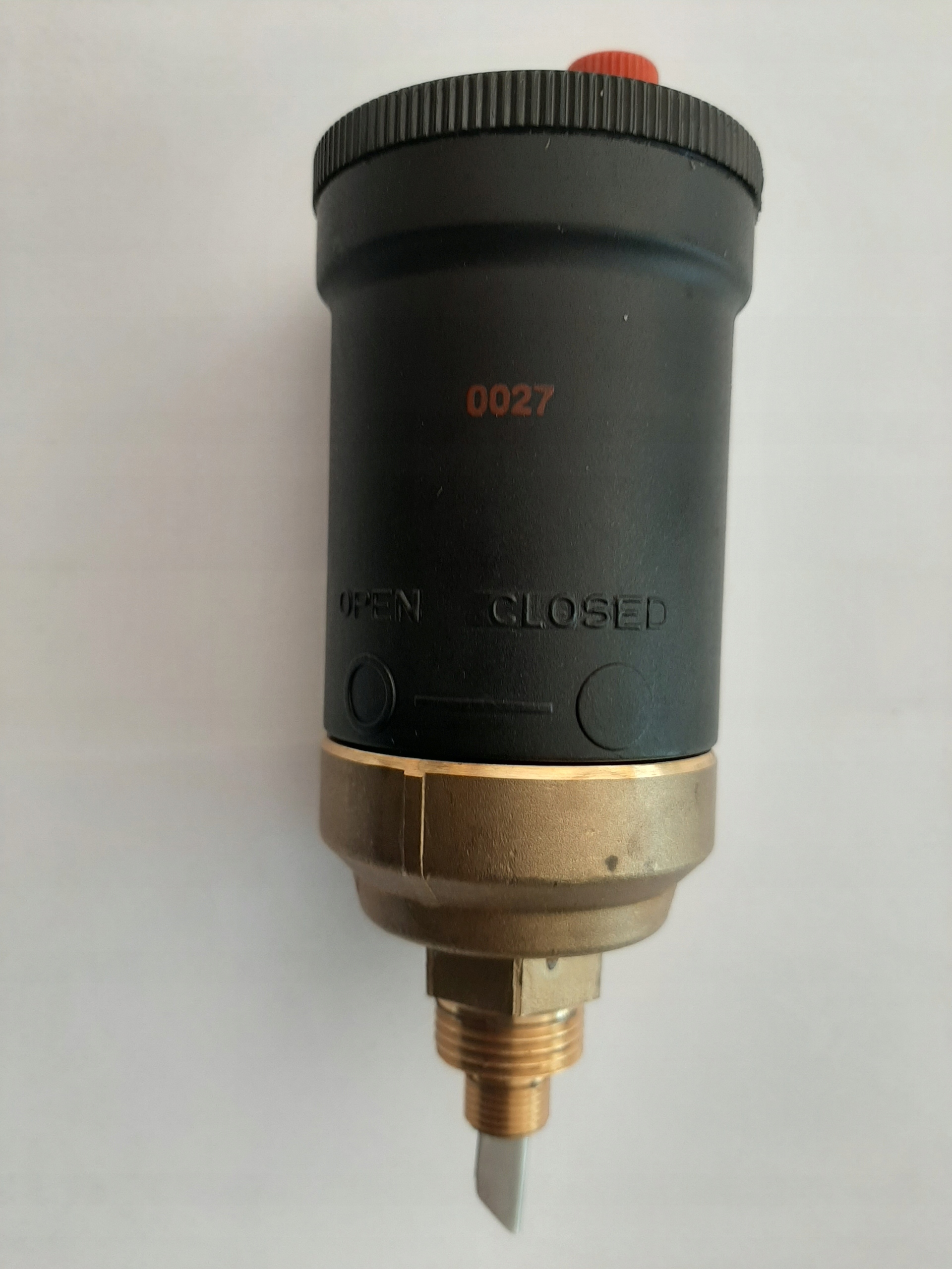 Reduktor tlaku Honeywell EA122-AA