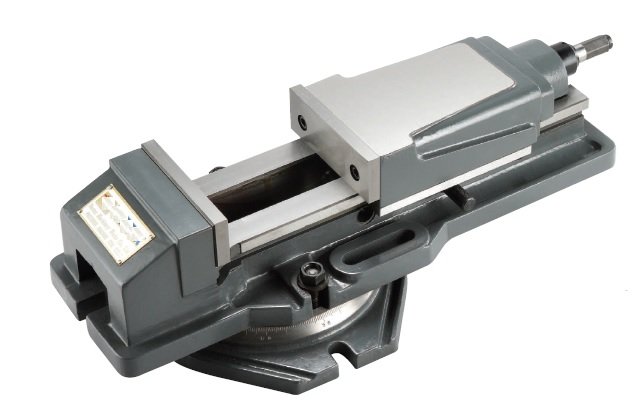 105 mm pevný zverák hydraulického stroja.