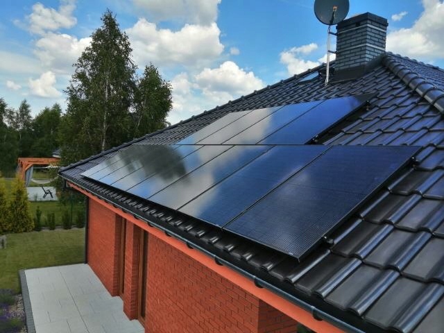 Solárne panely Jinko 320 W FullBlack 10 kw