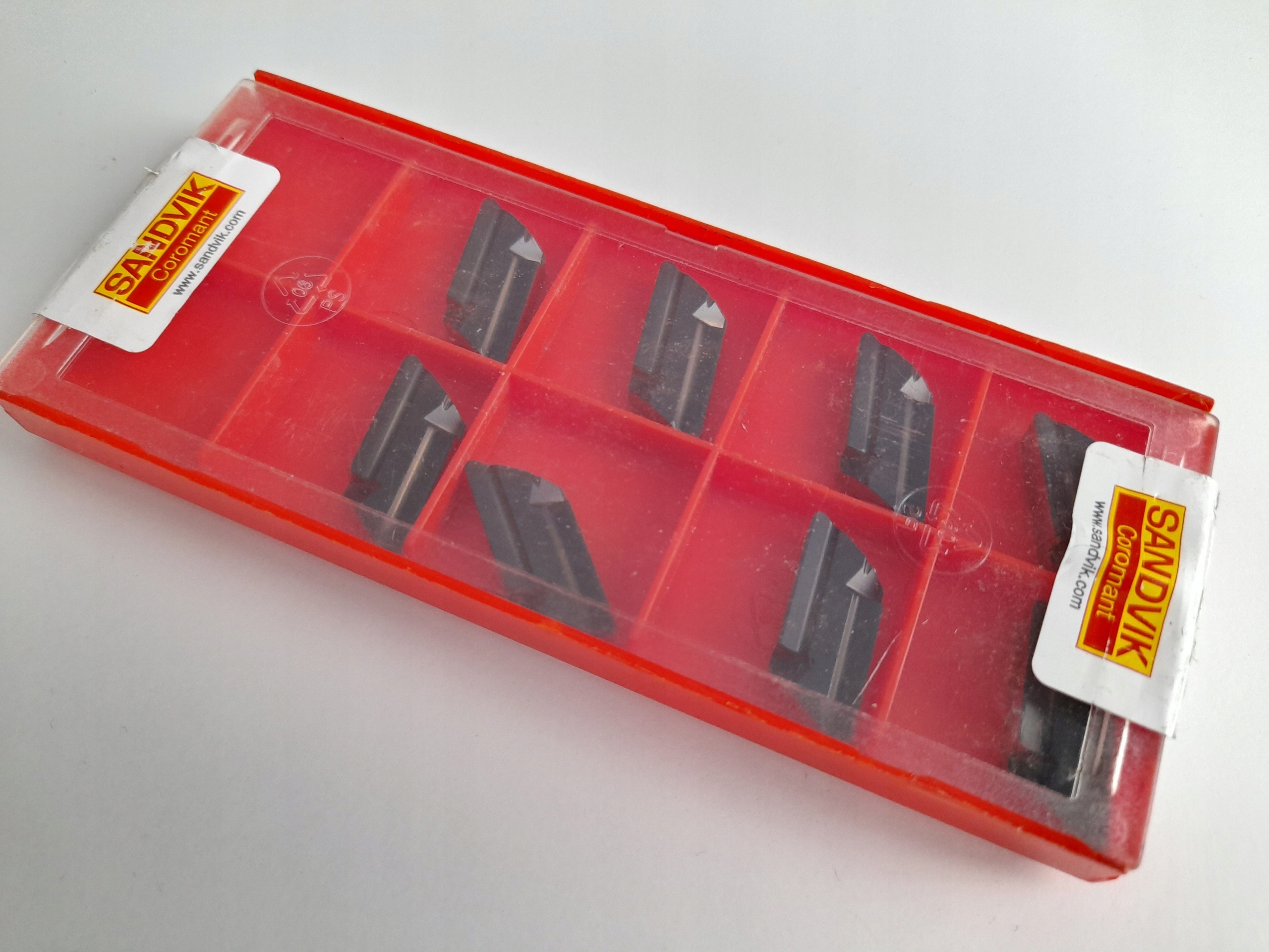 KNUX 16 04 10R12 4325 Sandvik * Faktúra *