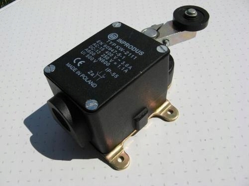Koncový spínač KW-2111 500V 10A 50Hz F-DPH
