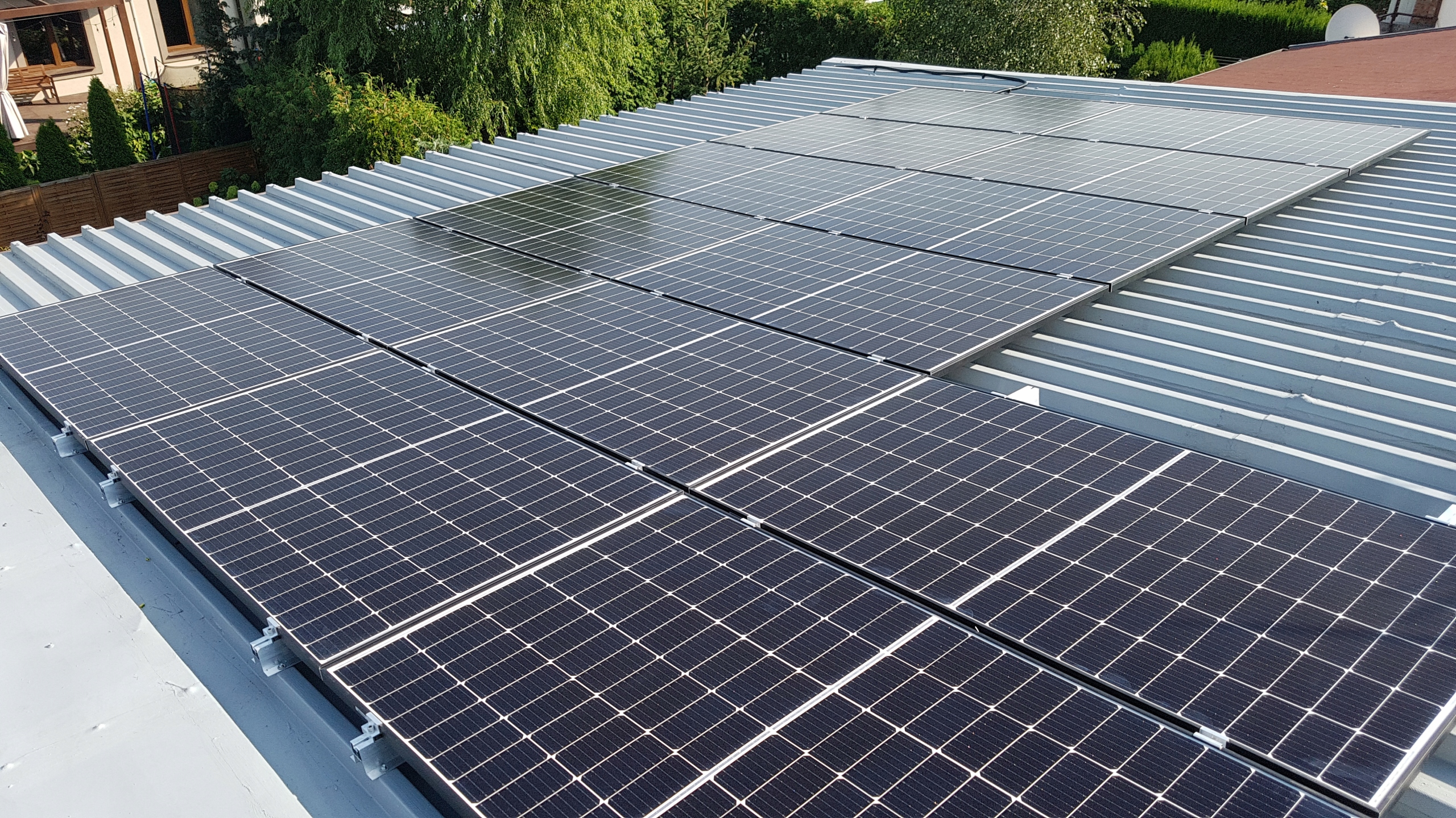 Solárne panely LONGI 370 W HALF CUT fotovoltaické