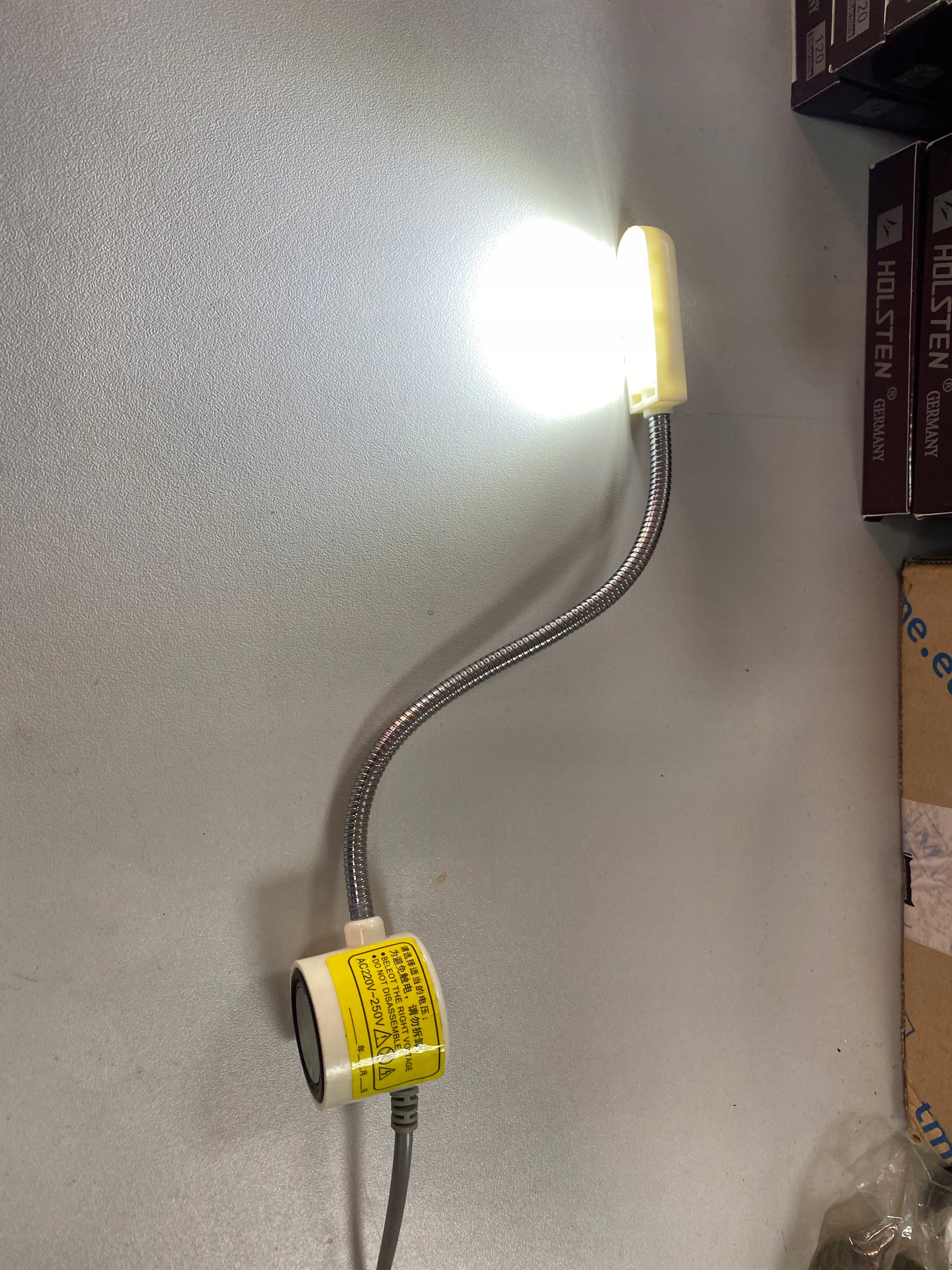 LED lampy / topánky