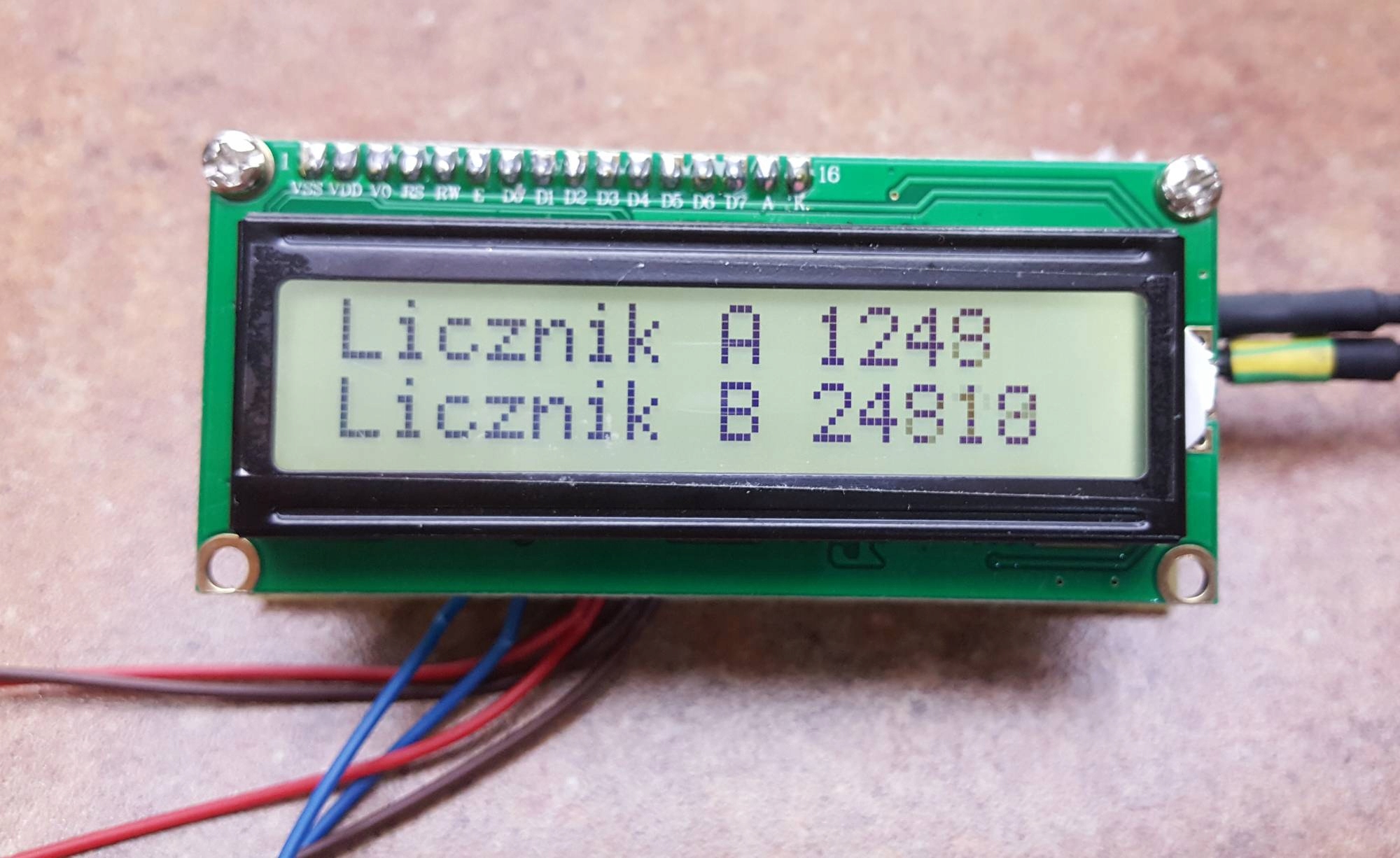 Počítadlo impulzov 2 kanály Reset 99999 LCD 2x16