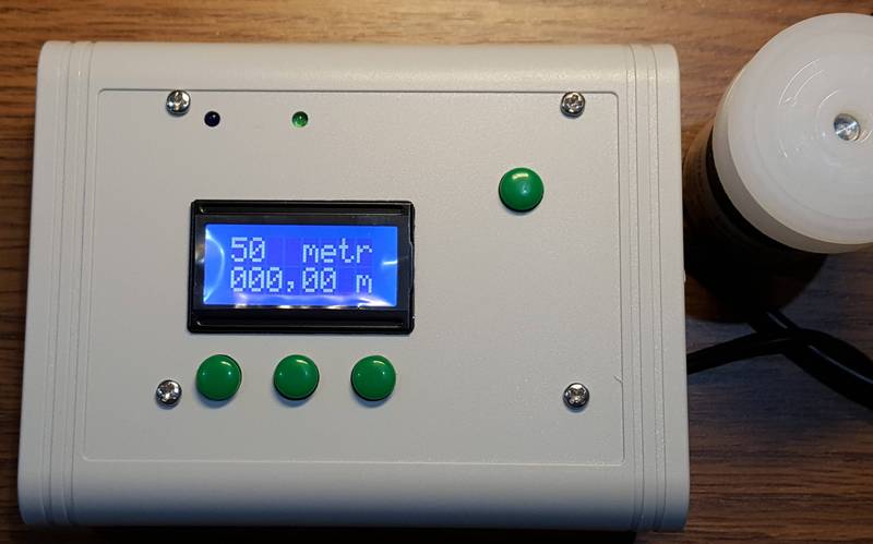 Počítadlo impulzov s dĺžkou materiálu automaticky