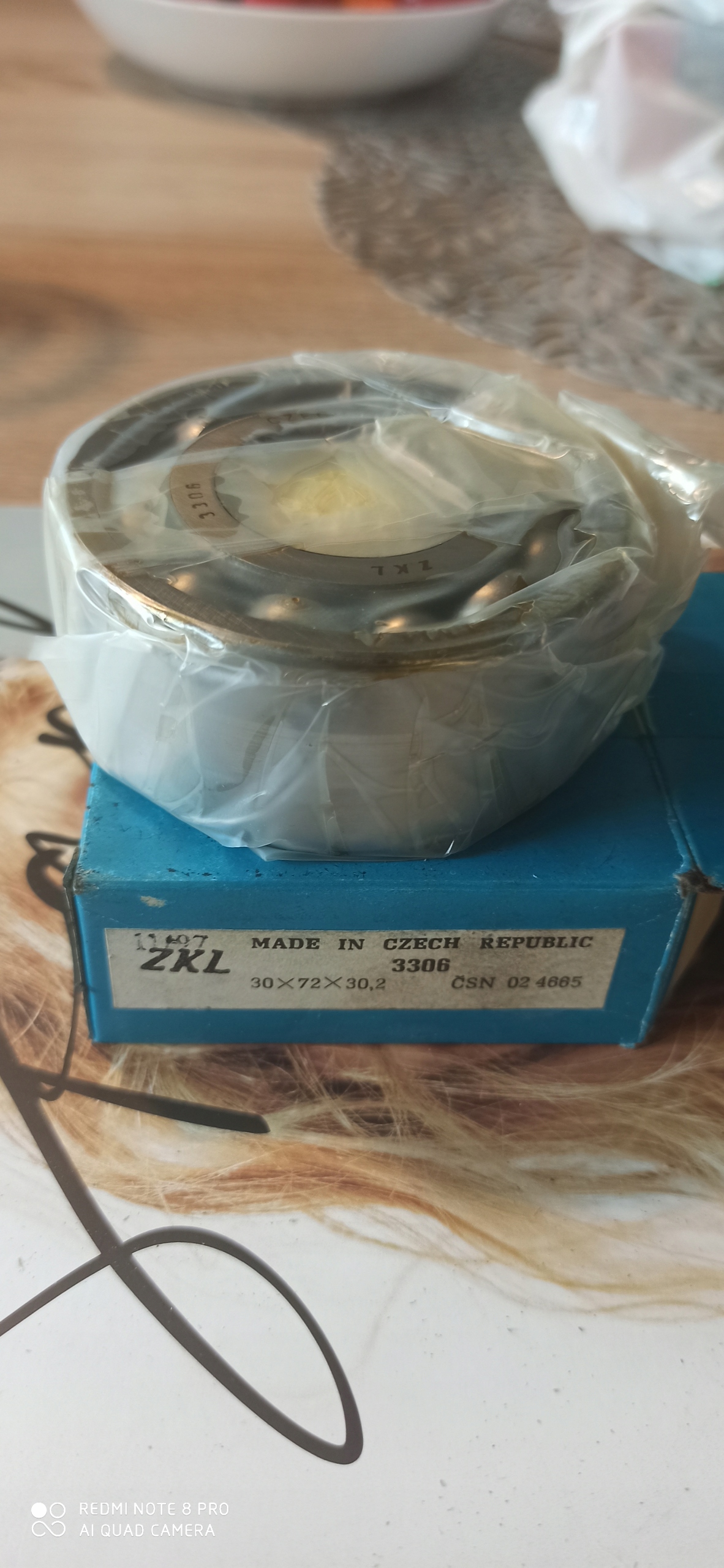 Naklápacie guľkové ložisko ZKL 3306