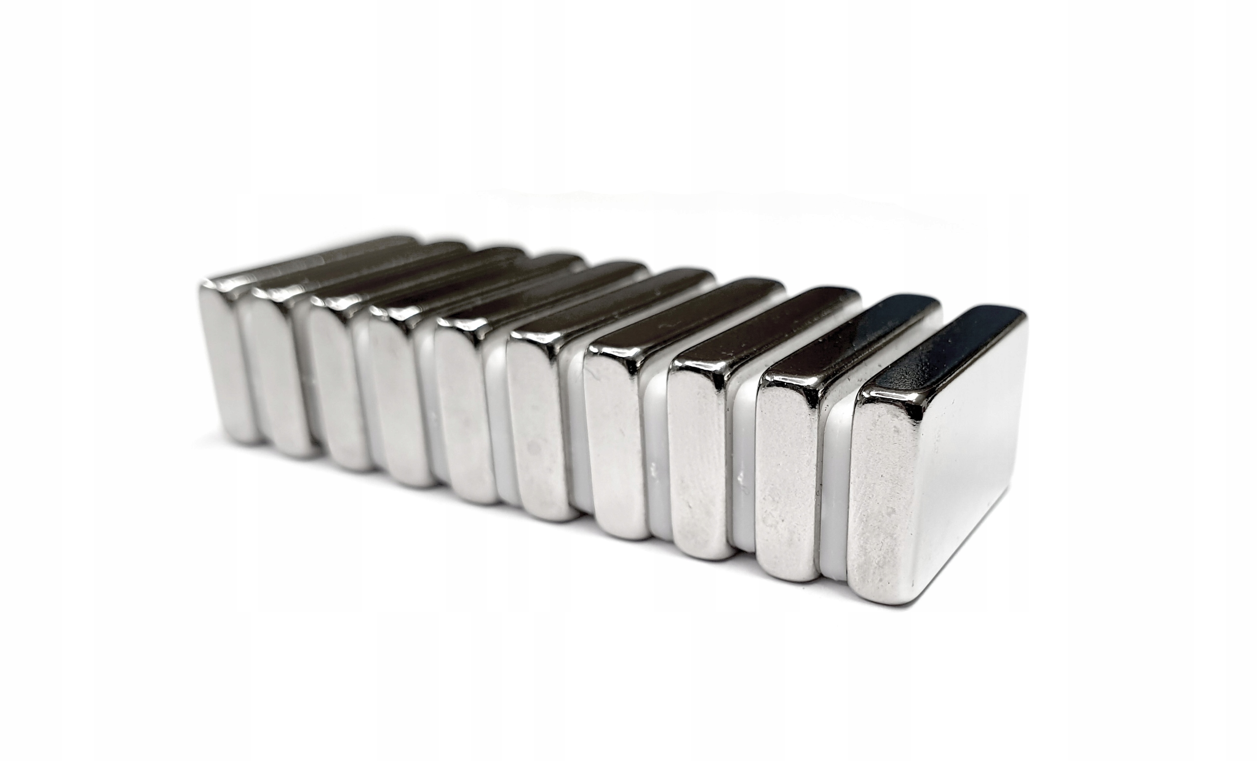 Neodymové magnety N42 25 x 15 x 5 mm 10 kusov