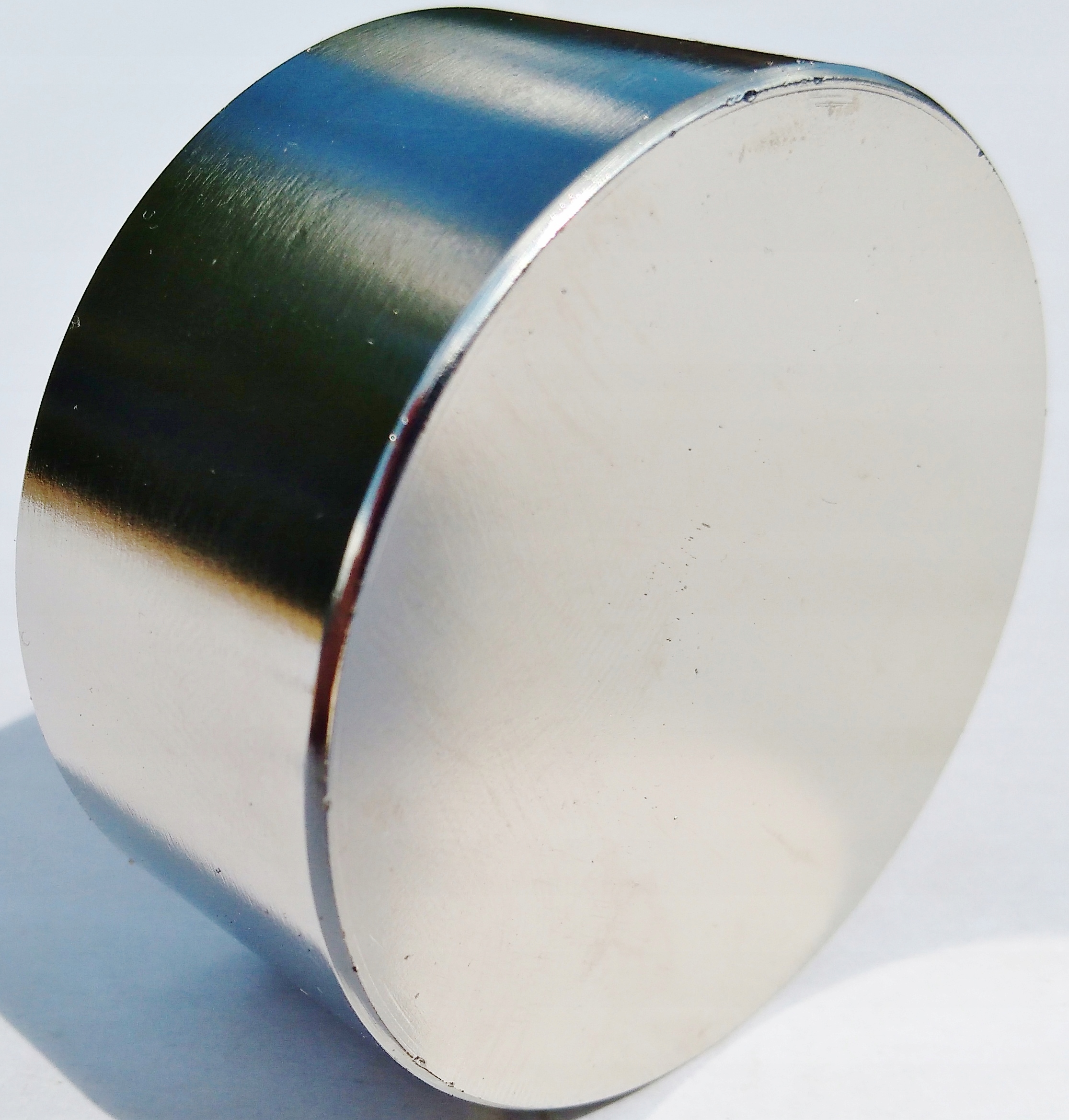 Cylindrický neodýmový magnet 50x20 N35 LACNÝ SILNÝ