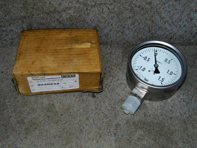 Manometer Wika -1 / + 1,5 bar odolný voči kyselinám
