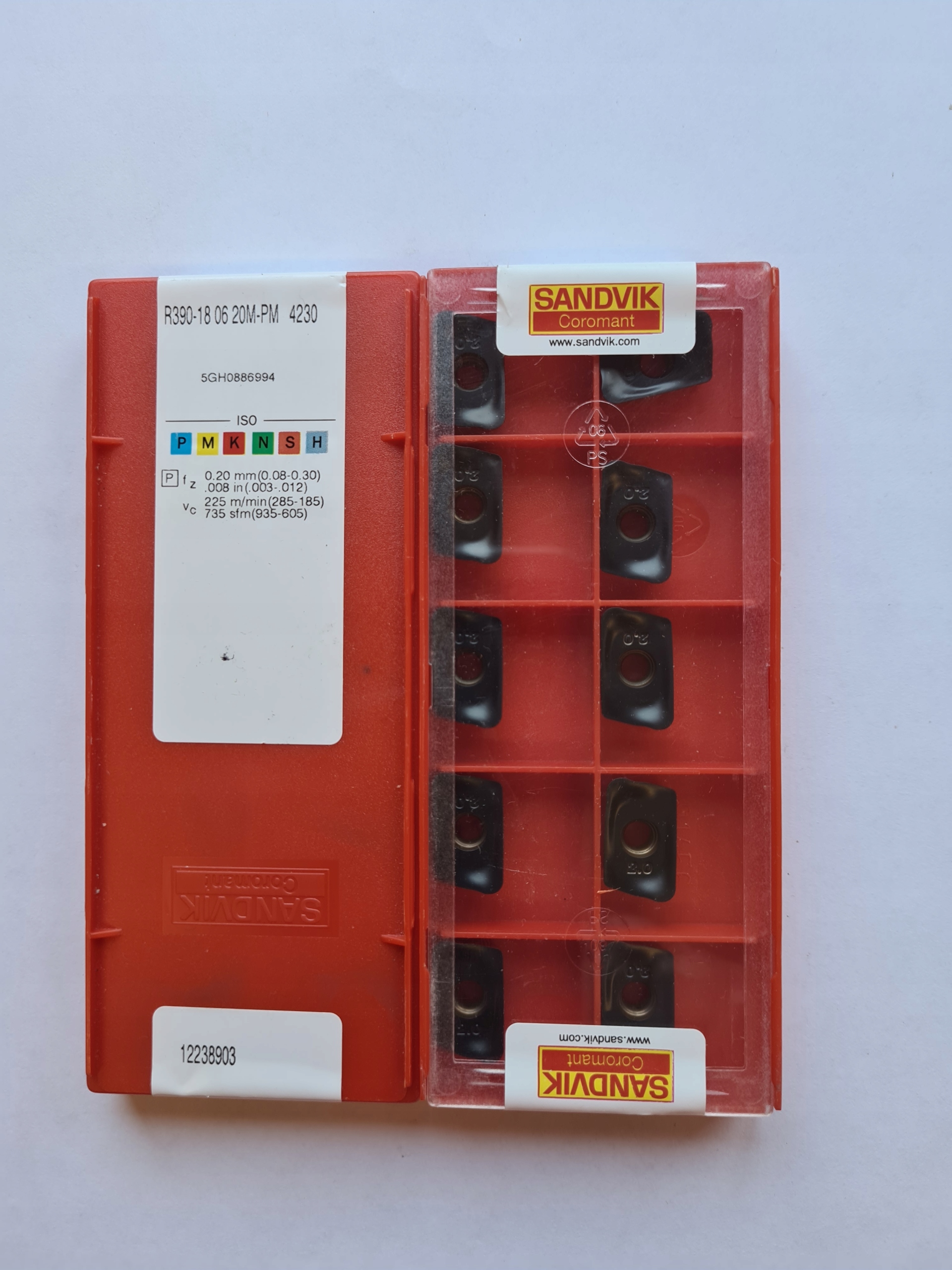 OBKLADY R390 180620M-PM 4230 SANDVIK STEEL