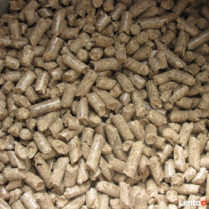 Drevené pelety 1T sáčky 8mm FIRE NUT MAGNAT B