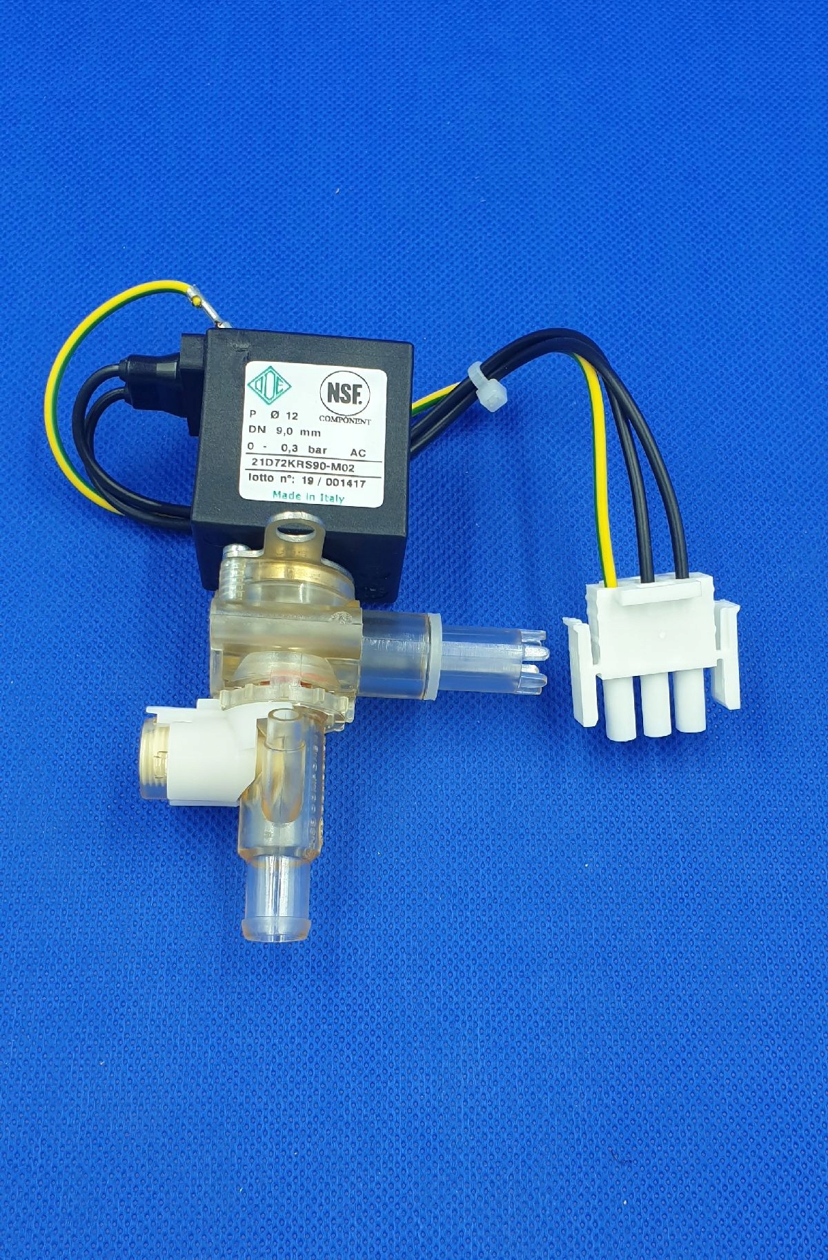 Jeden solenoidový ventil predajného automatu ASTRO necta