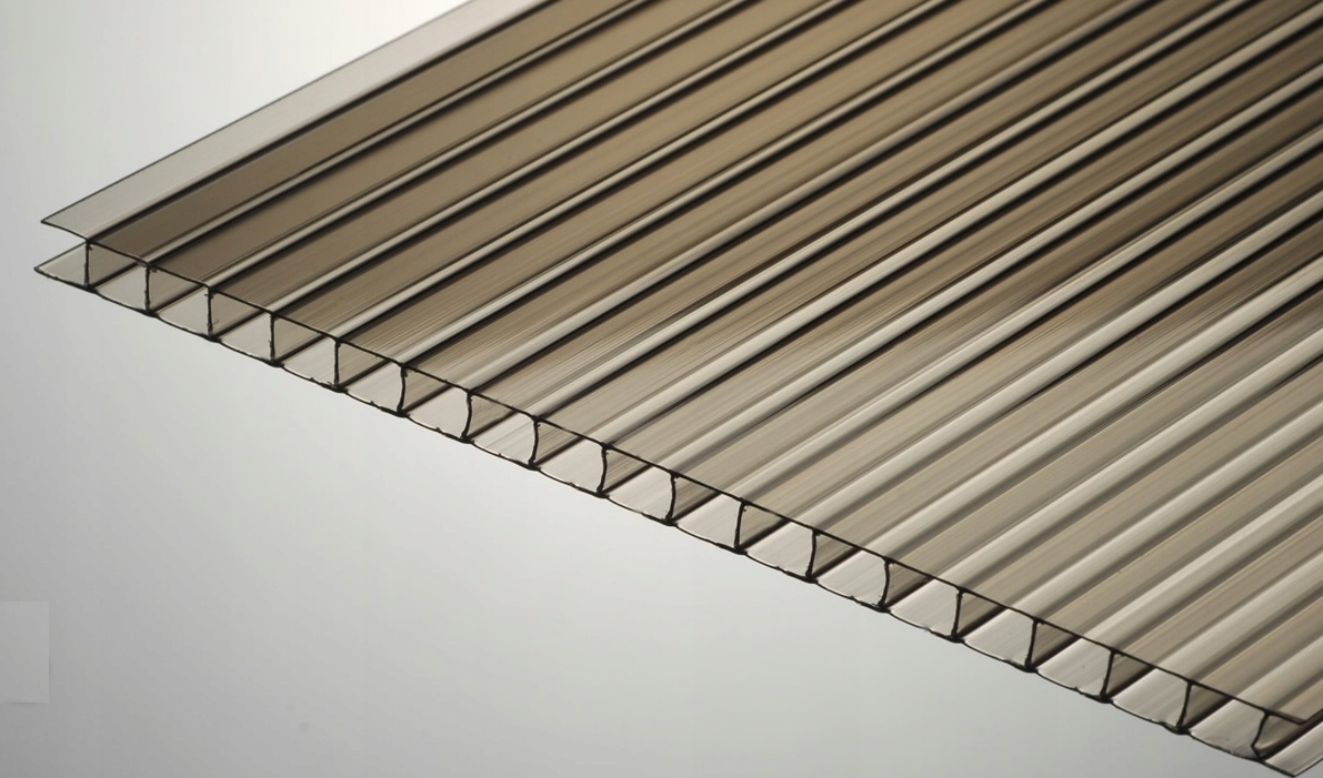 6 mm PC komorový polykarbonát, údená doska 2,1 x 6 m
