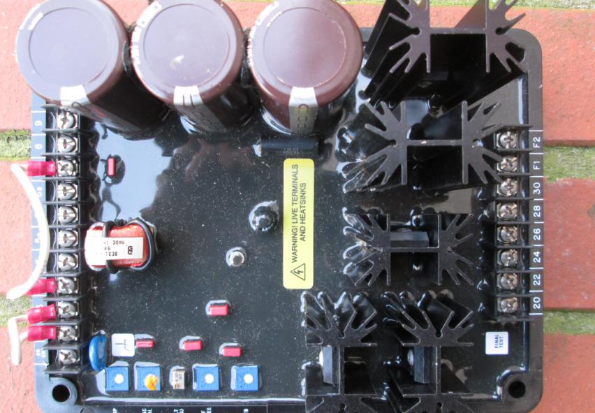 REGULÁTOR NAPÄTIA AVR 50Hz 60Hz USA AVC63 AVC12