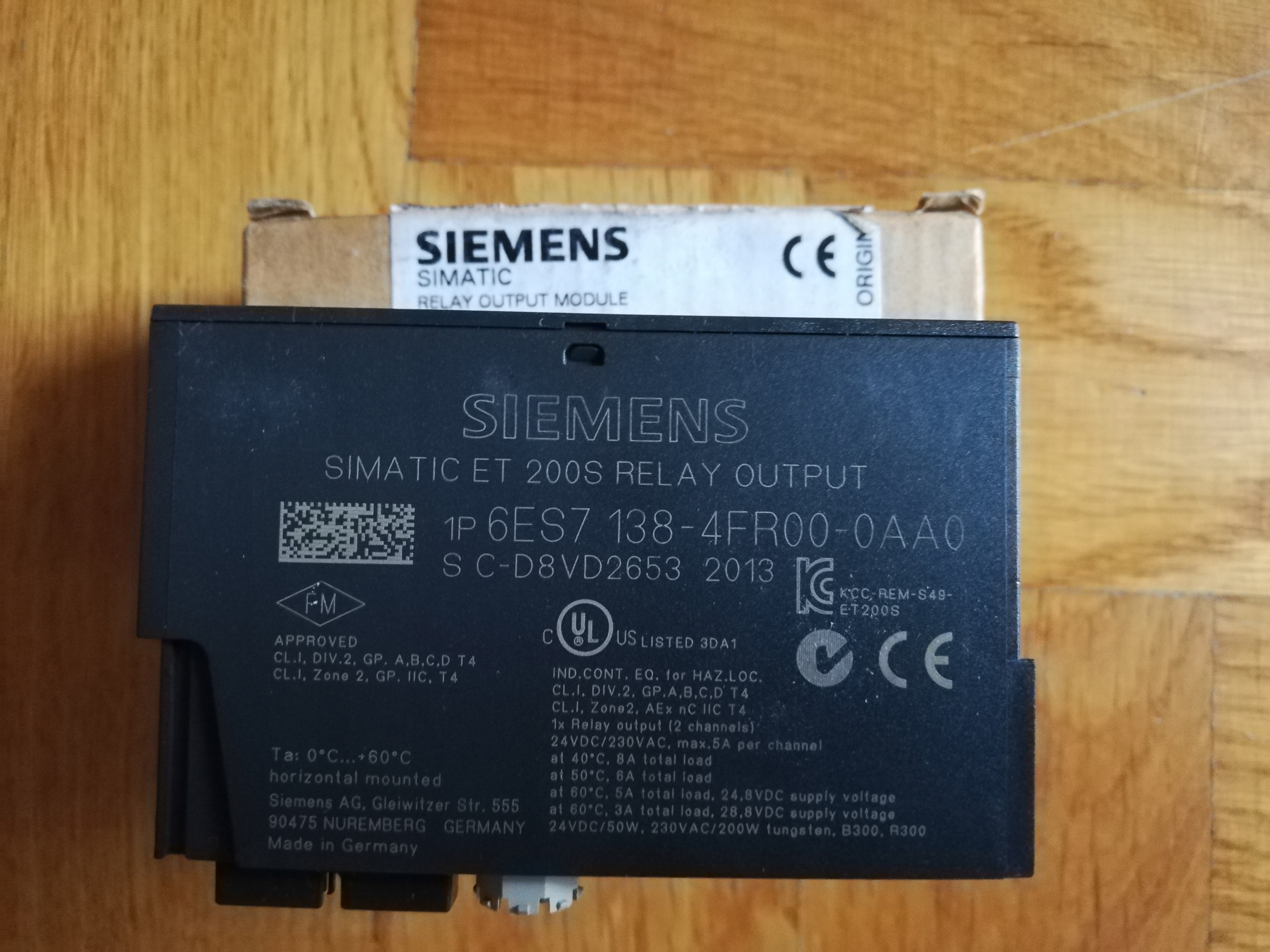 VÝSTUPNÝ MODUL RELÉ SIEMENS 6ES7 138-4FR00-0AA0