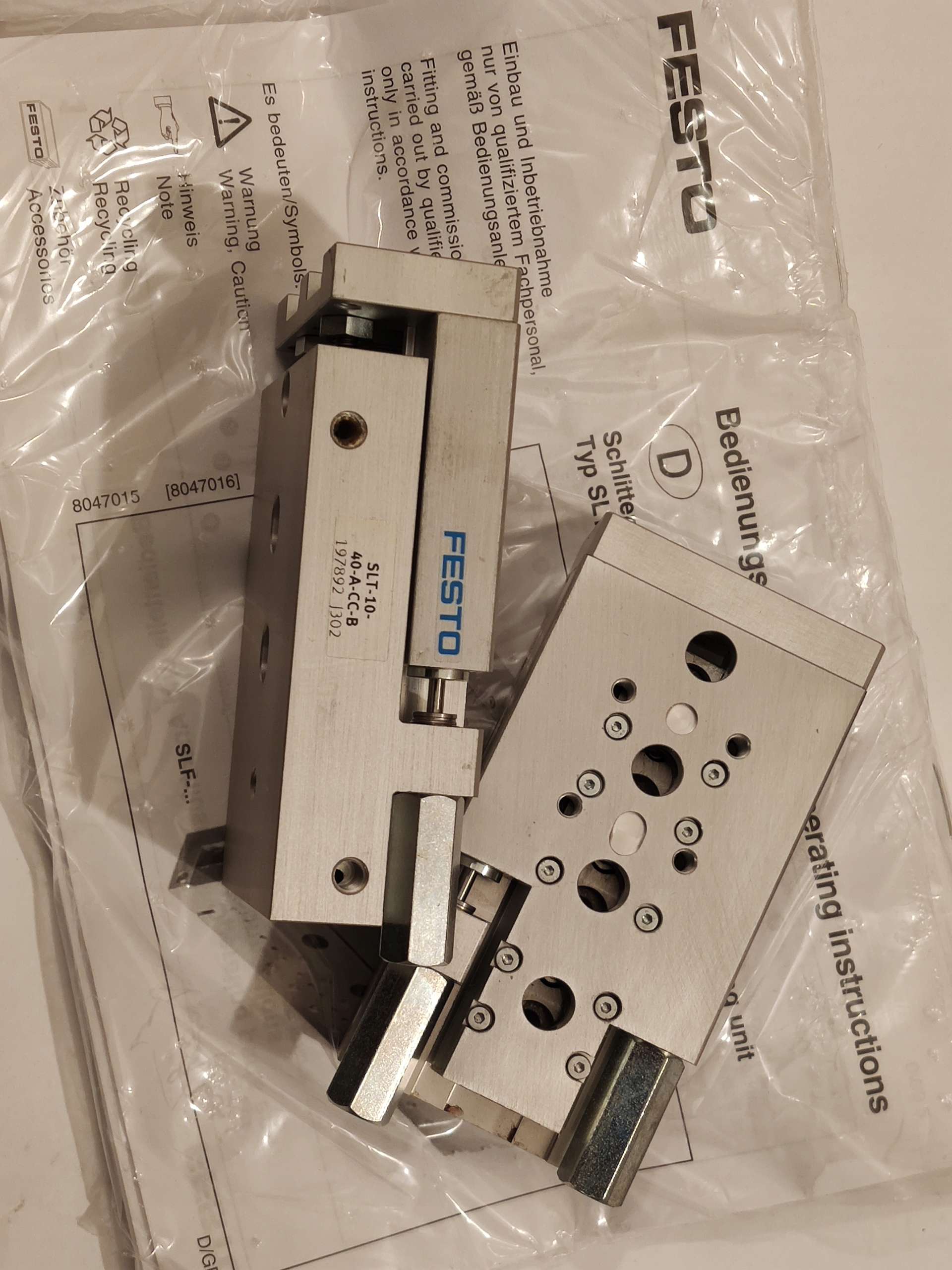 FESTO MINI LINEÁRNY POHON SLT-10-40-A-CC-B