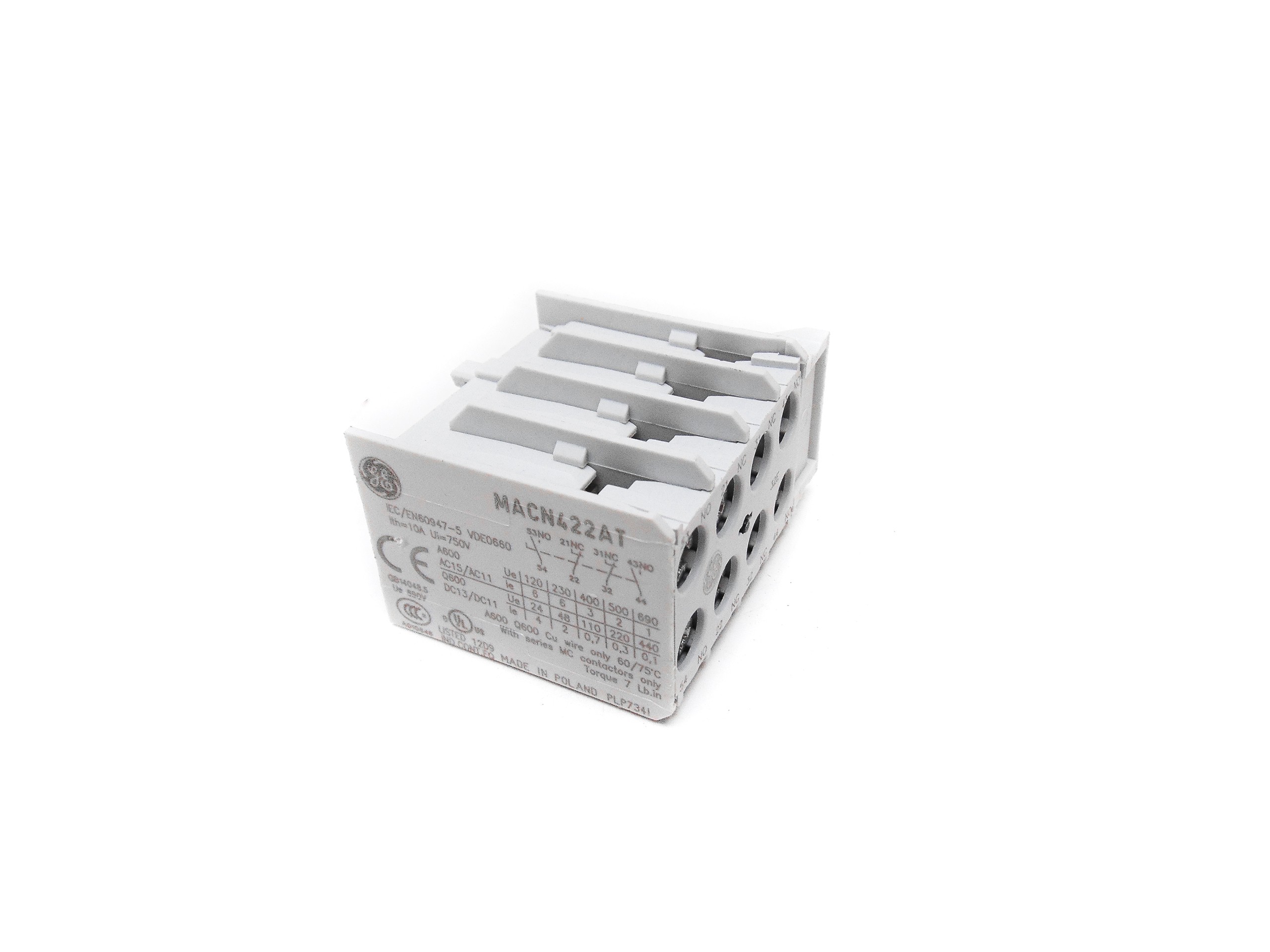 POMOCNÝ STYKAČ MACN422AT 100996 GE