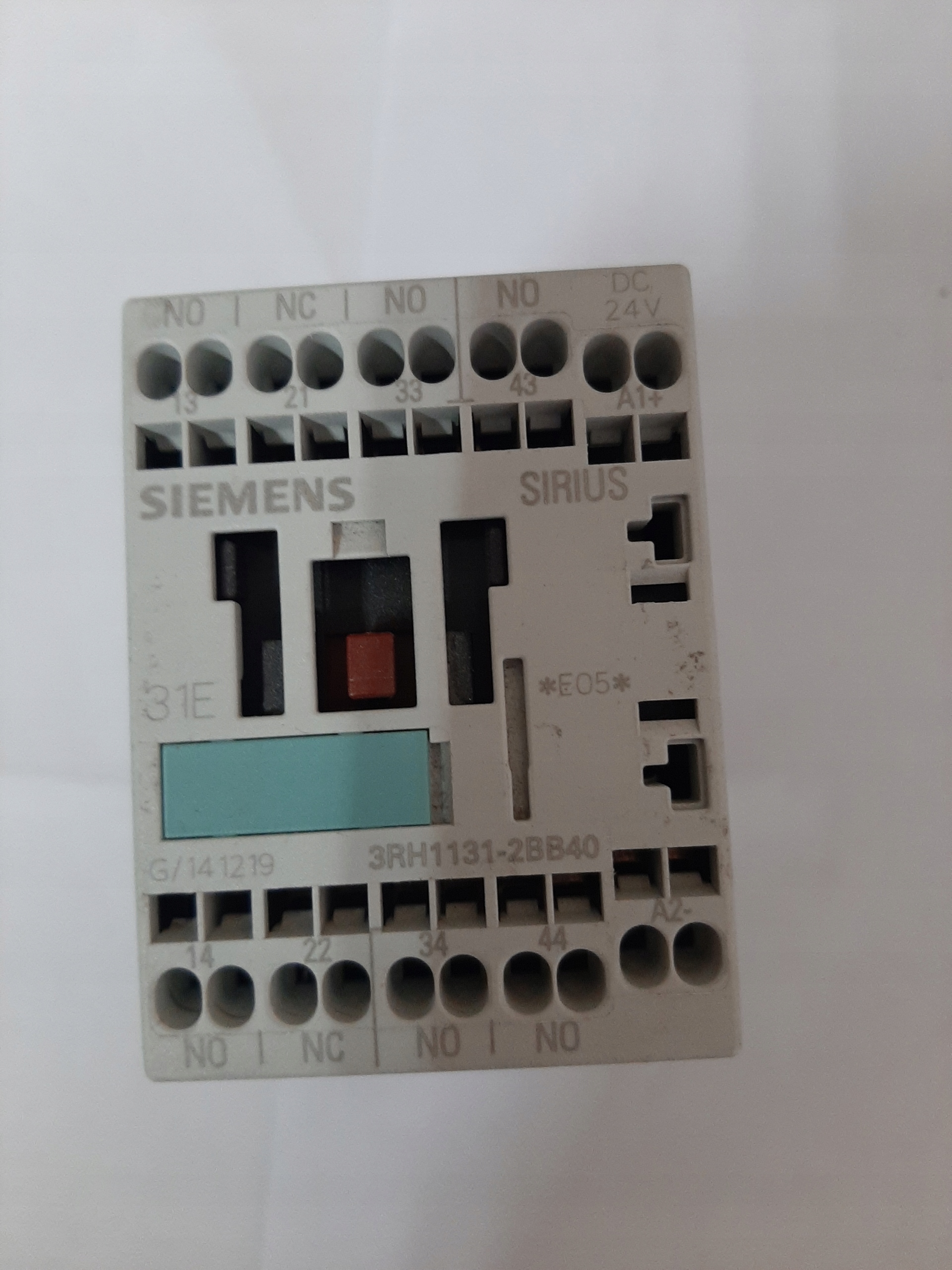 Siemens 31E E05 Stýkač 10A 230V