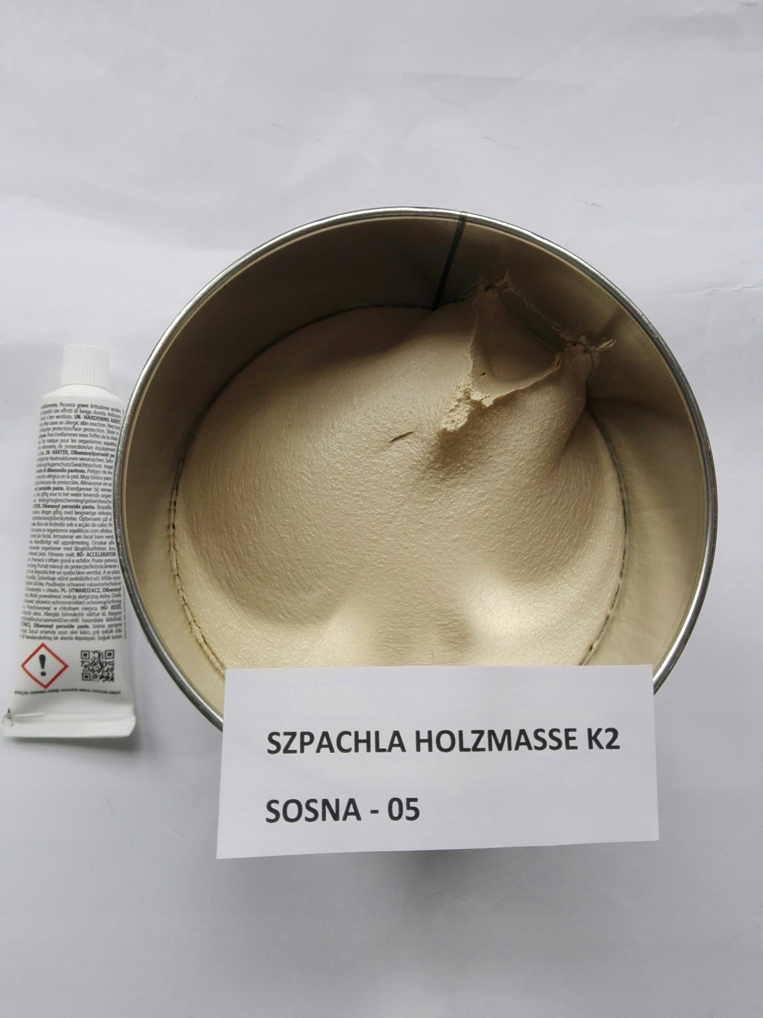 Tmel z borovicového dreva s tužidlom 750 ml