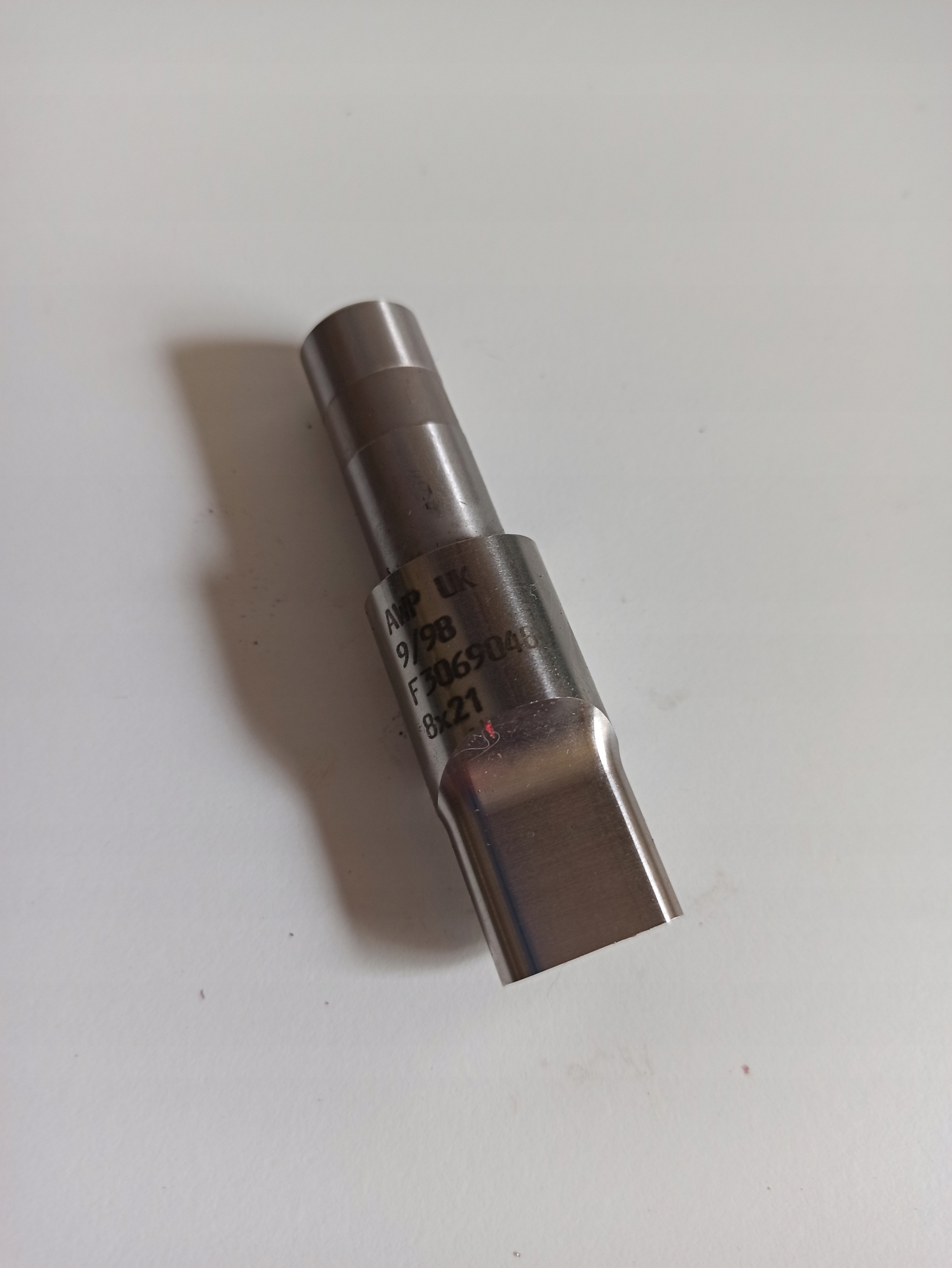 Dierovač, fazuľa 8 x 21 mm AWP dierovač