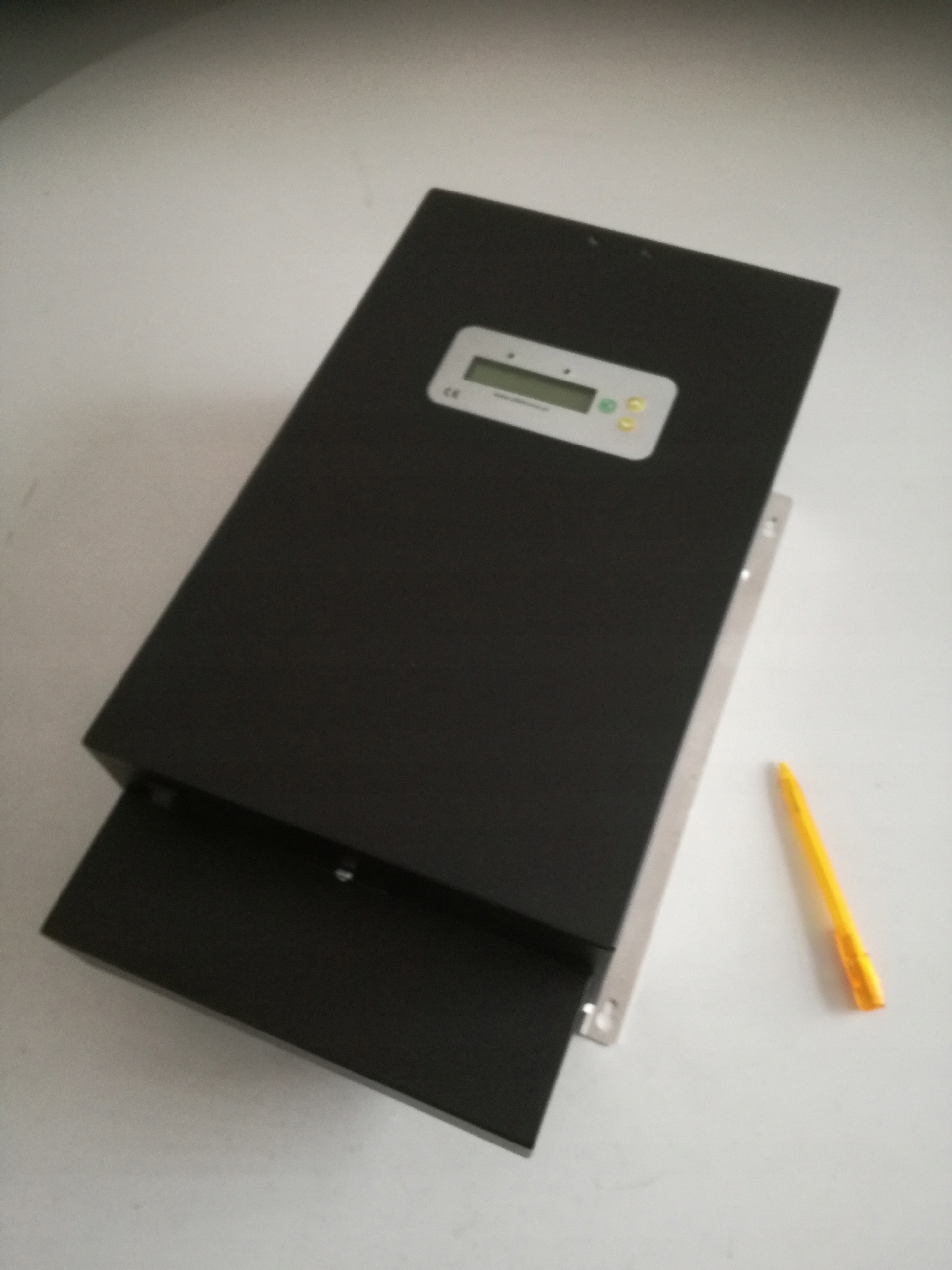 Budič (invertor) kúrenia ELNIX pre FV do 5 kW