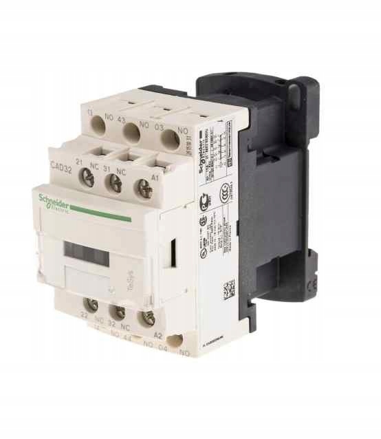 CAD32BD stýkač 3NO + 2NC, 24V DC