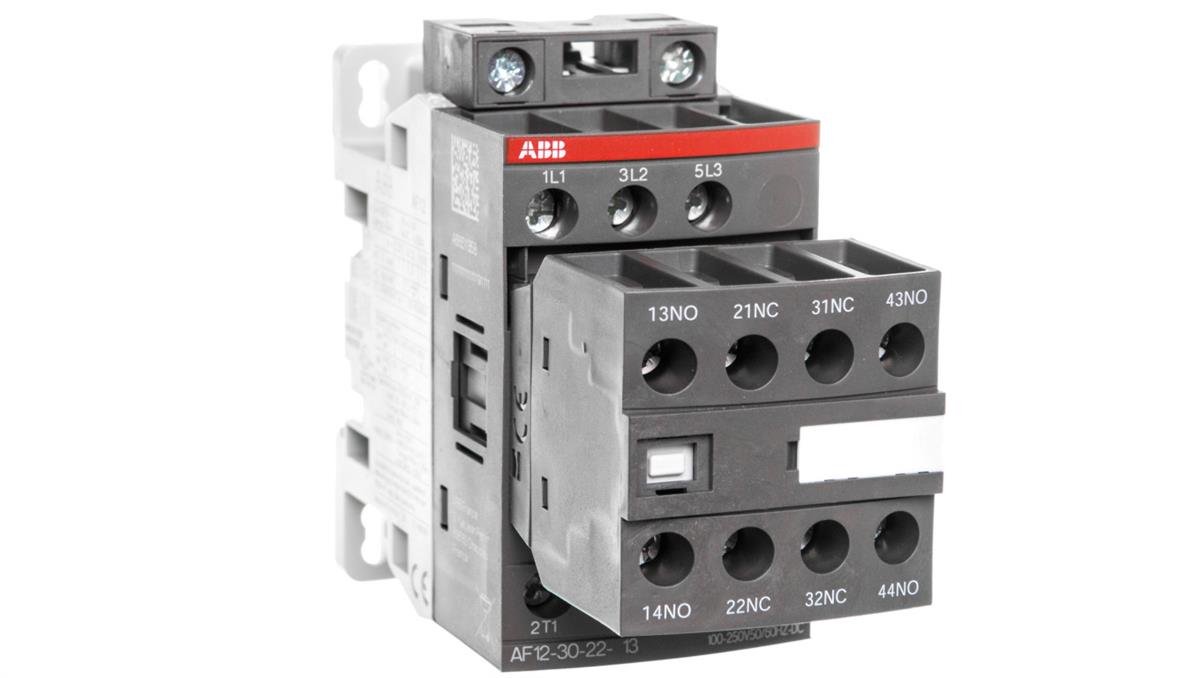 Výkonový stýkač 12A 3P 5,5kW 100-250V AC / DC 2NO 2R