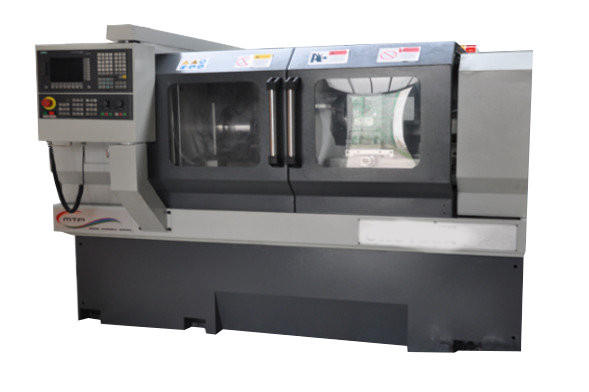 CK6150 500 x 1100 CNC SOUSTRUH S HYDRAULIKOU