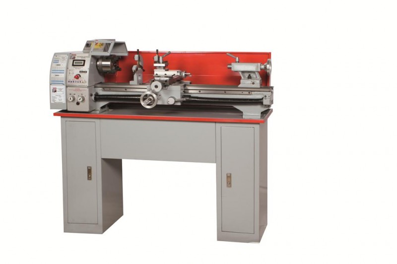 Automatický pozdĺžny sústruh Holzmann ED750FD 250x750