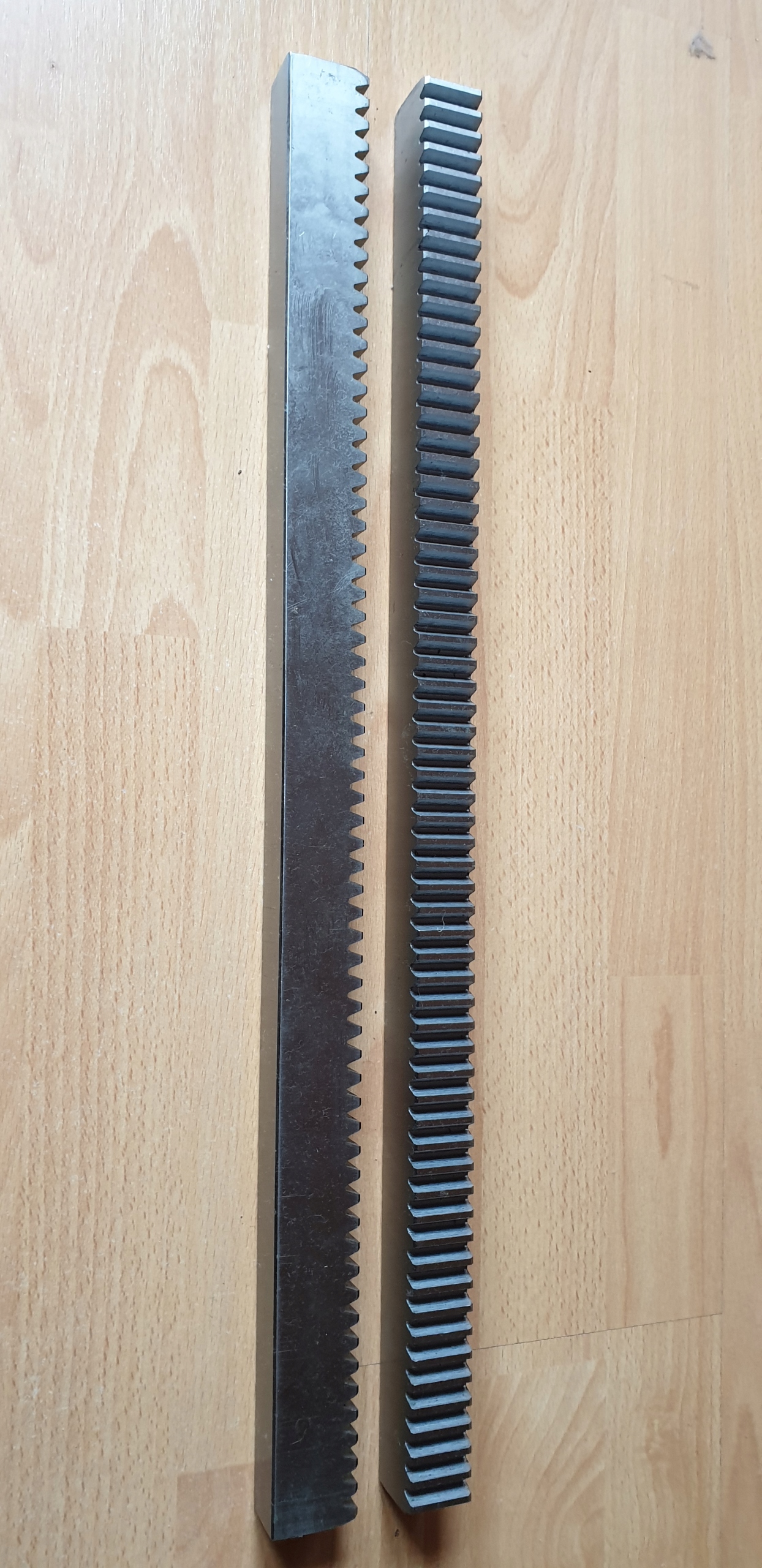 Sústruh TUR 50 63 560 630 710 Ozubený stojan