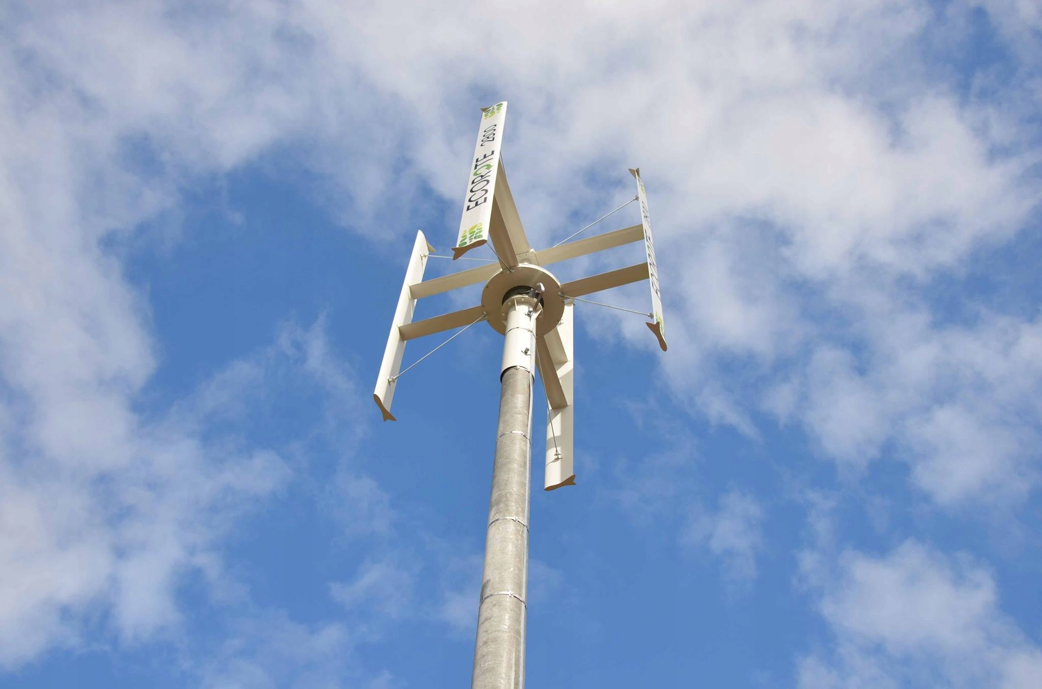 Vertikálna veterná turbína Hipar ECOROTE 1000W VAWT