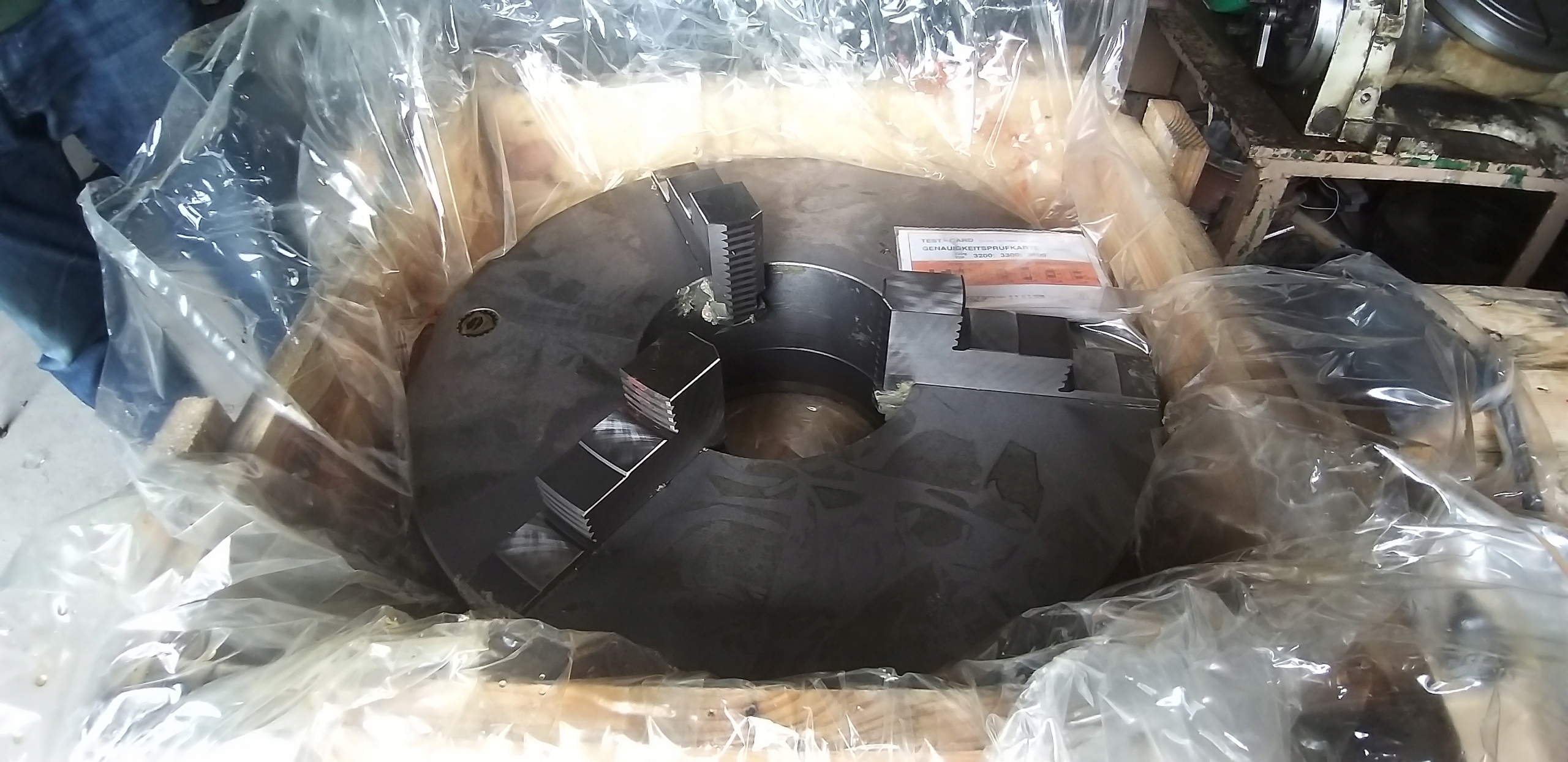 Skľučovadlo na sústruh Bison 500 mm s 3 čeľusťami