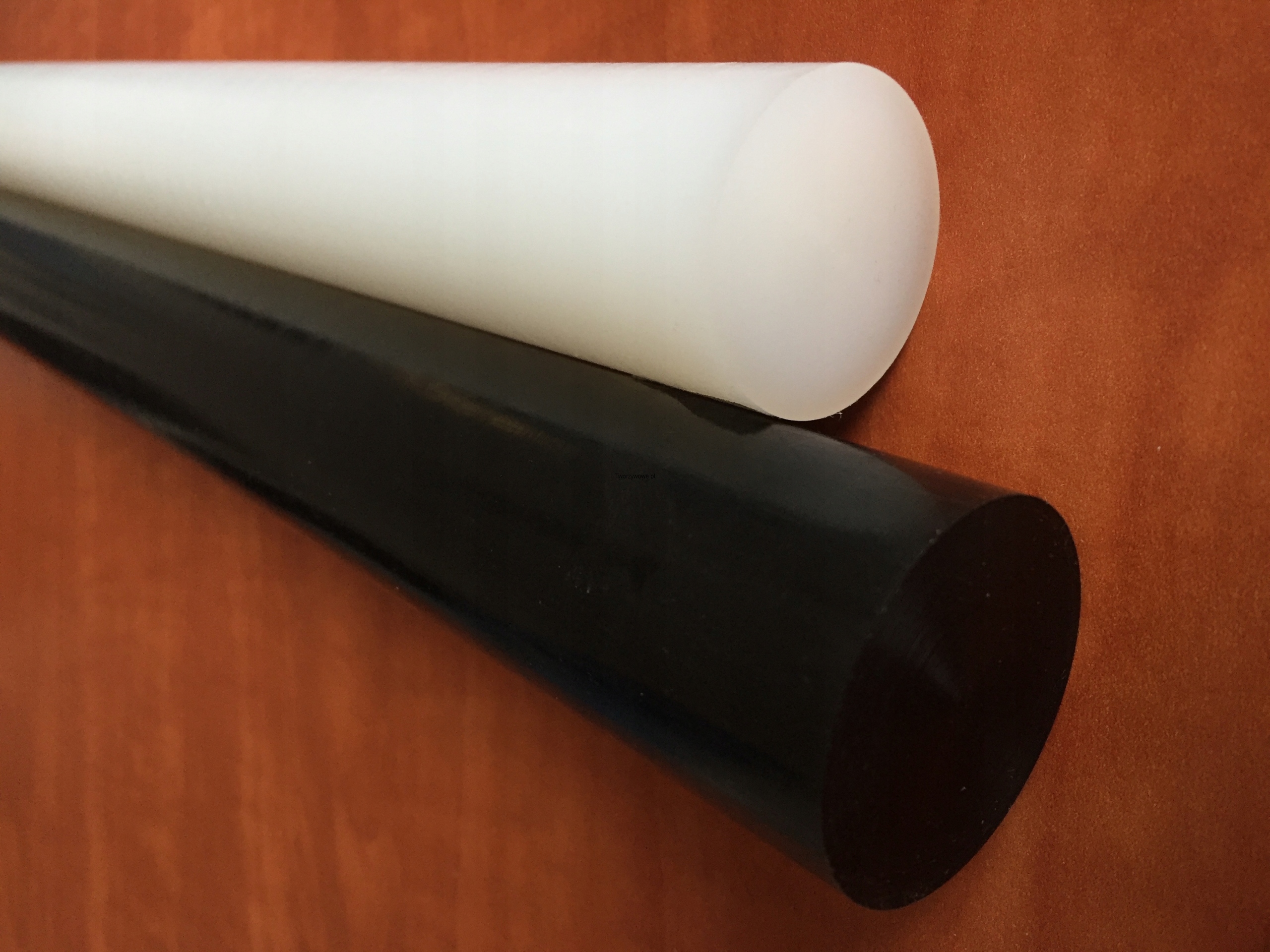 VALCOVÁ TYČ POLIAMID ERTALON PA6 CZ. FI 65X1000mm