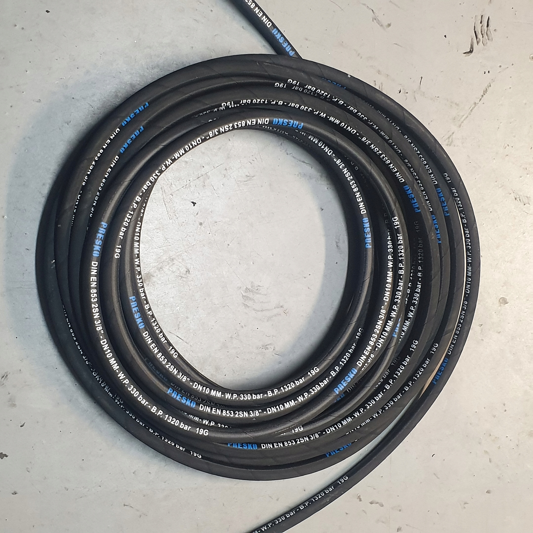 HADICA HYDRAULICKÉ POTRUBIE 2SN DN13 275 BAR 50m