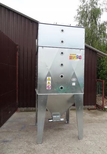 SILOSŤOVÁ NÁDRŽ NA GRANULY GALVANIZOVANÁ 2 750 litrov