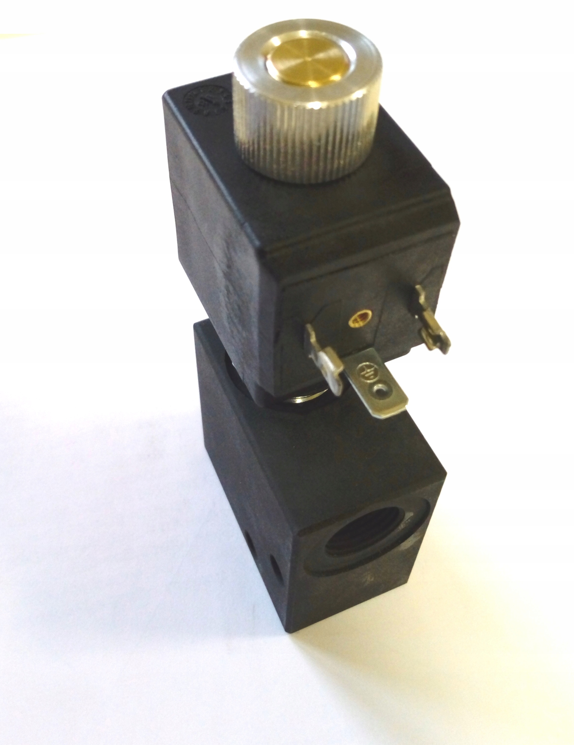 Elektrický hydraulický ventil 40 l / min NC 220VAC