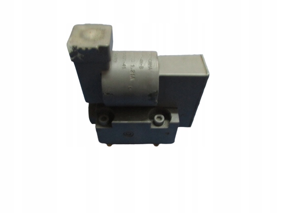Ventil rozdeľovača REXROTH M-3 SE 10 C20 / 315G24NZ4