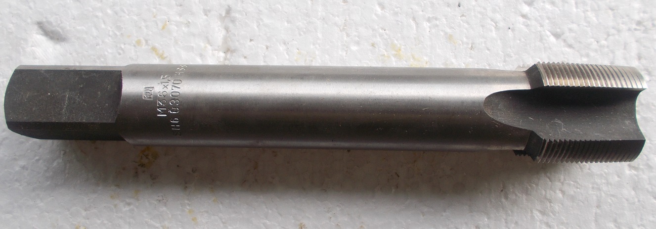 strojný závitník M 36x1,5 F / DPH