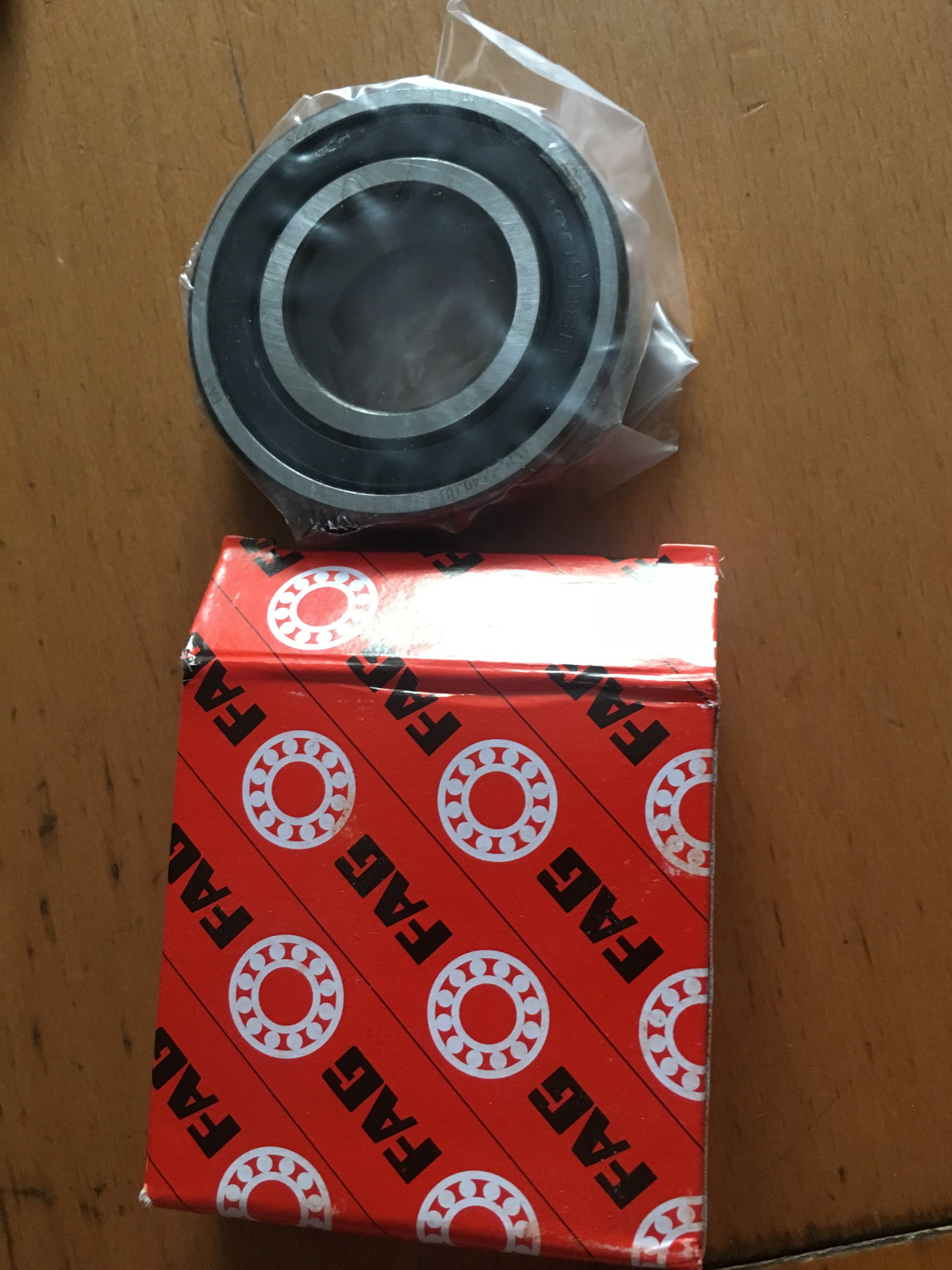 ložisko 6210 2RS alebo 6210 2RS.C3 / FAG / 50x90x20 mm